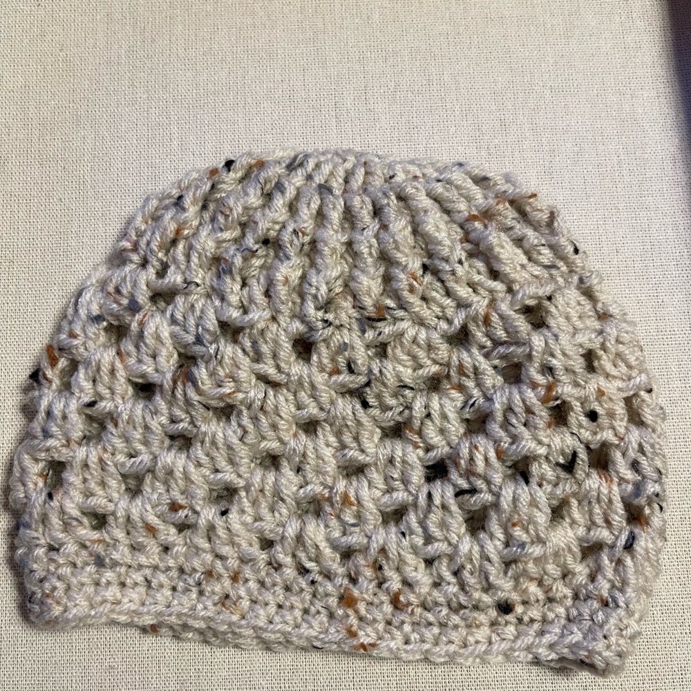 Handcrafted Cream Crochet Beanie 3-6 months